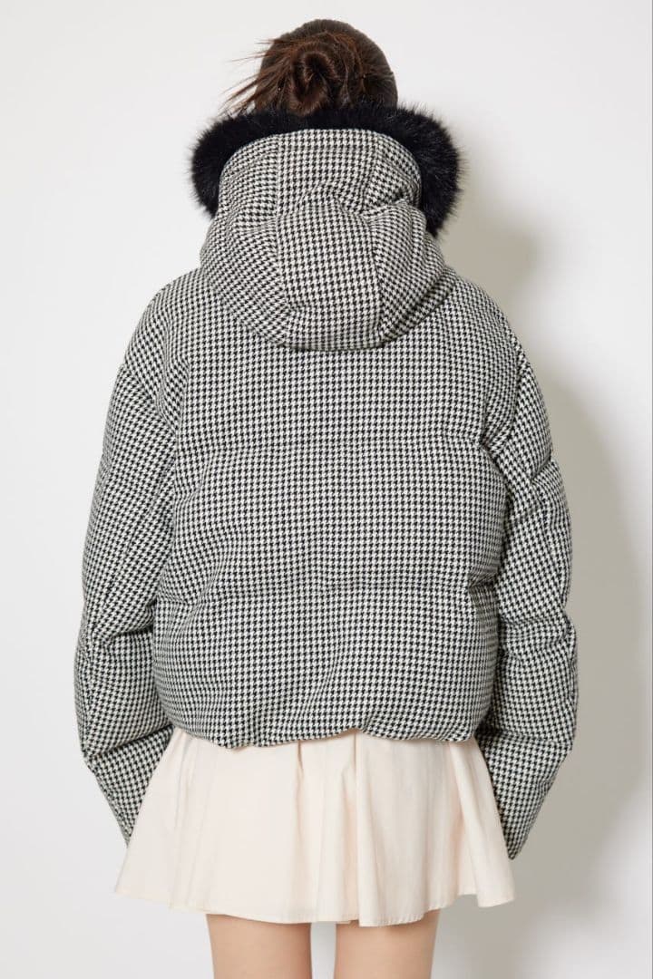 新品リエンダツィード柄ダウンジャケット