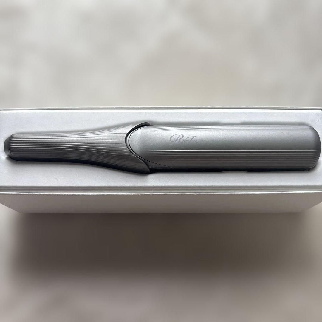 ReFa最新モデルフィンガーアイロンST6