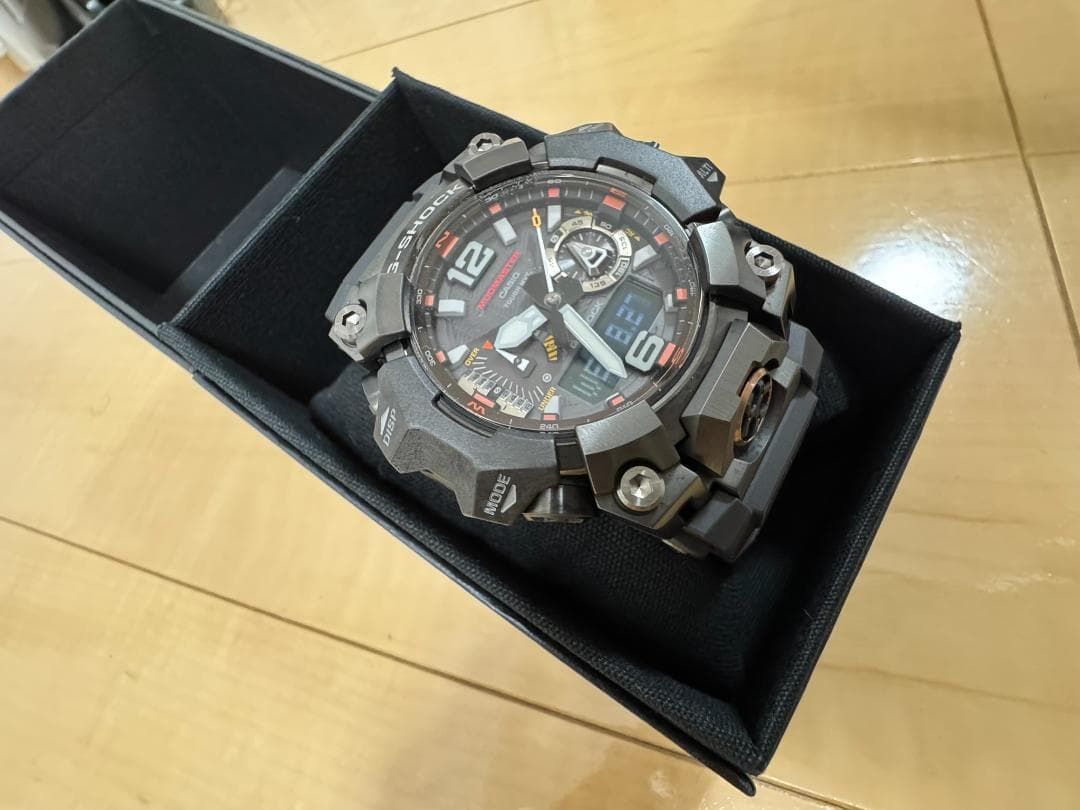 時計 CASIO GWG-B1000-1AJF