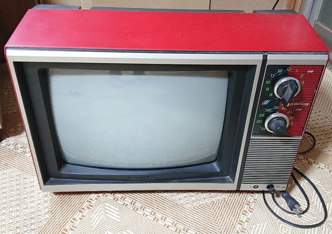 カラーテレビジョン受信機