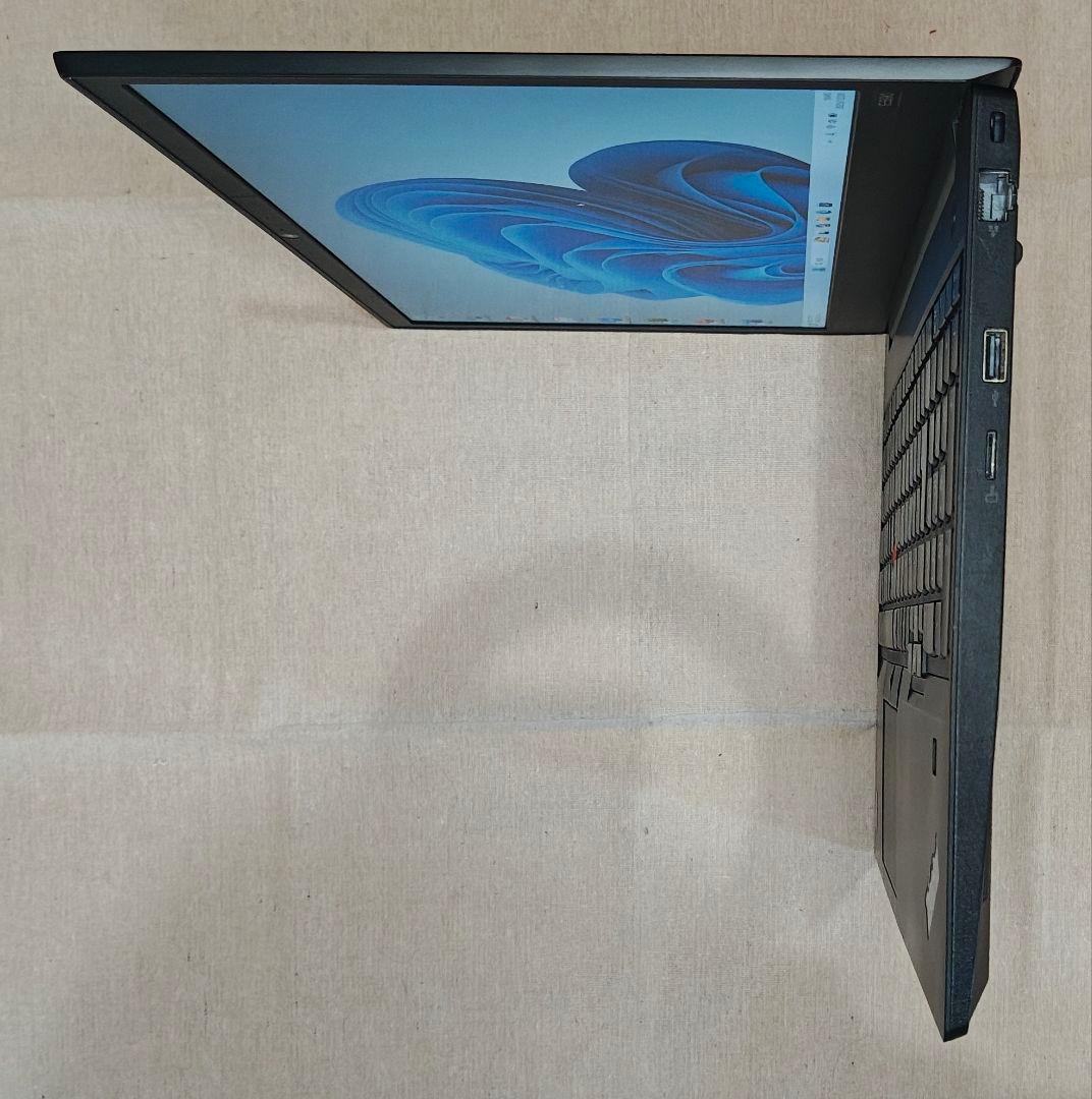 F-81/第8世代i7-8565U/SSD128+HDD1TB/8GBメモリ