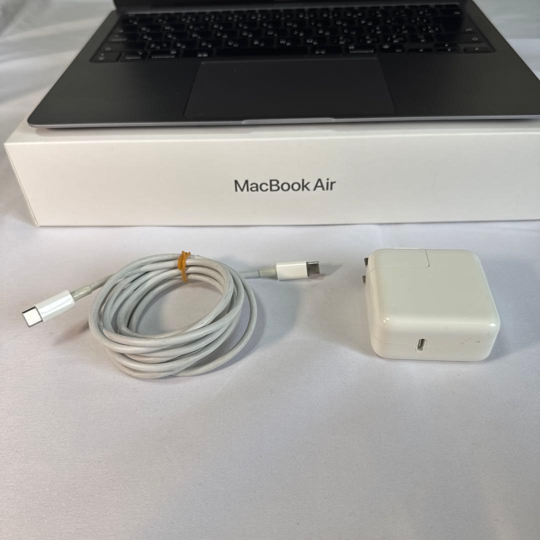 M1 Macbook Air 13inch apple スペースグレー