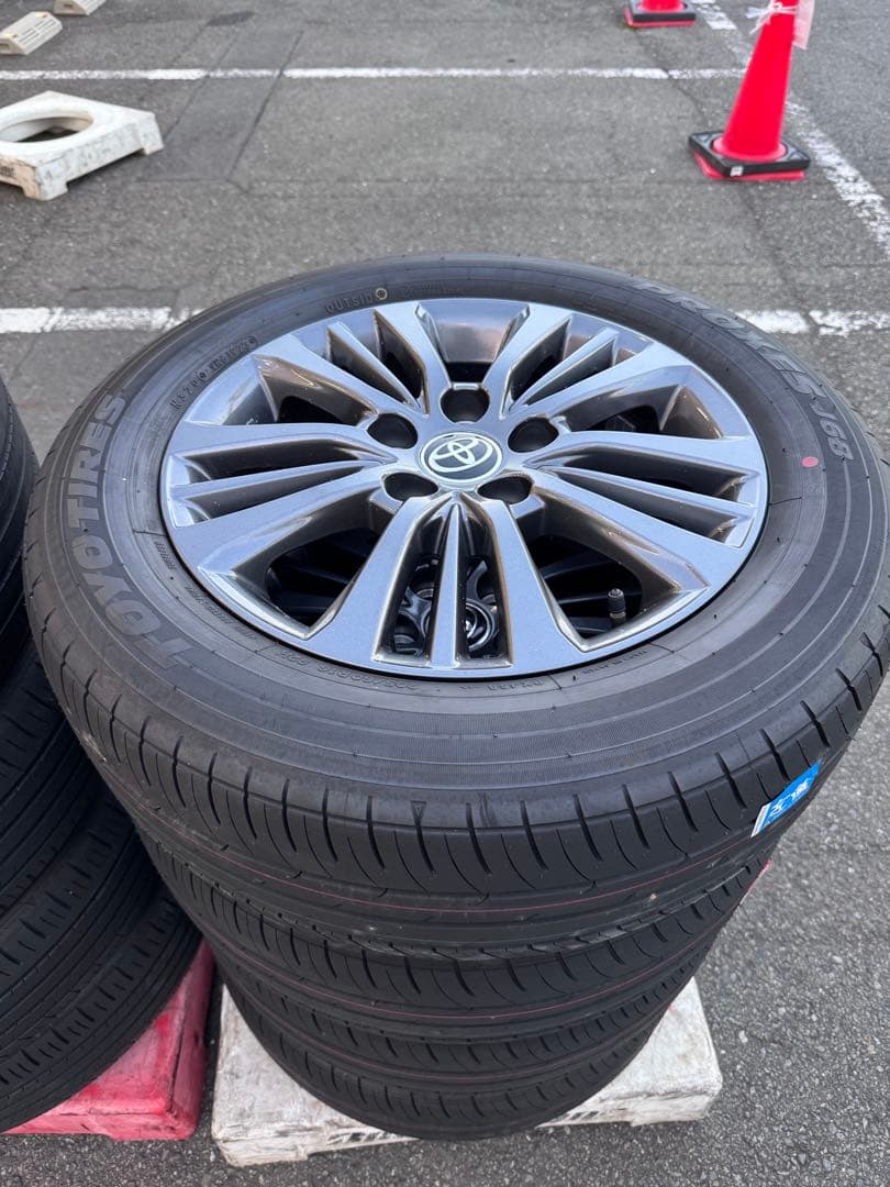 90 voxy NOAH 新品未使用