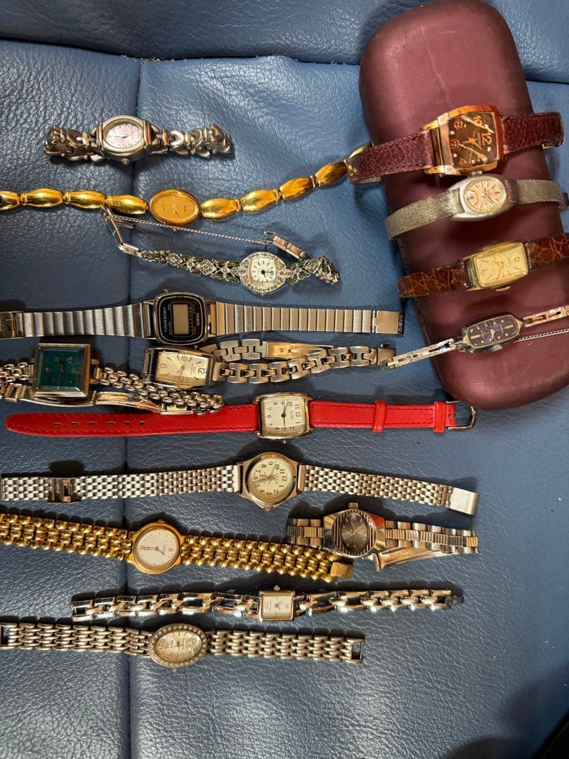 D*a様 ジャンク腕時計　約70点