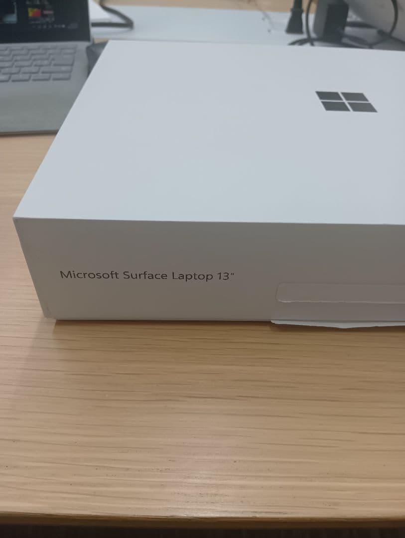 Microsoft　Surface Laptop　第7世代　13inch