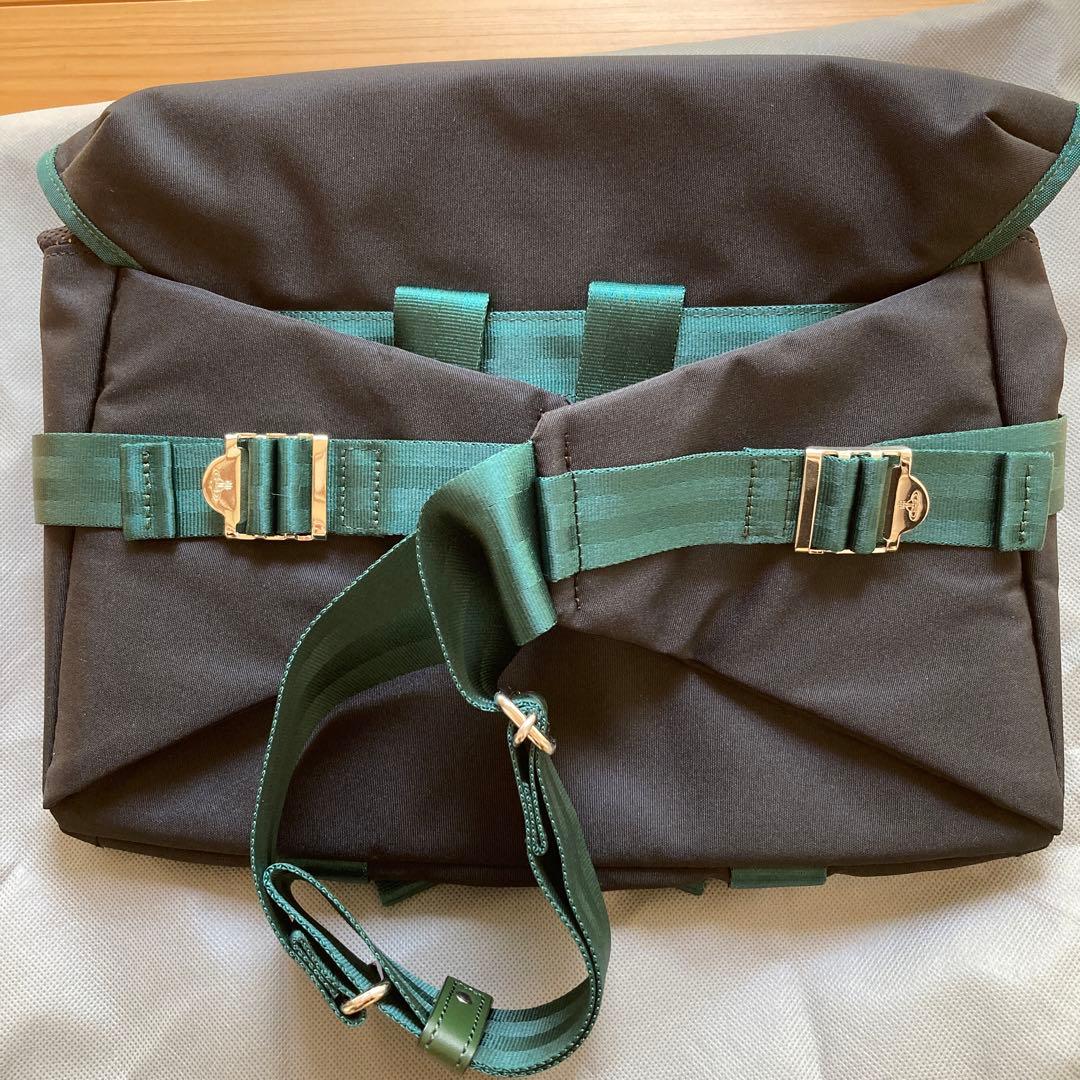 お値下げしました‼️★【美品】★Vivienne Westwood ボディバッグ
