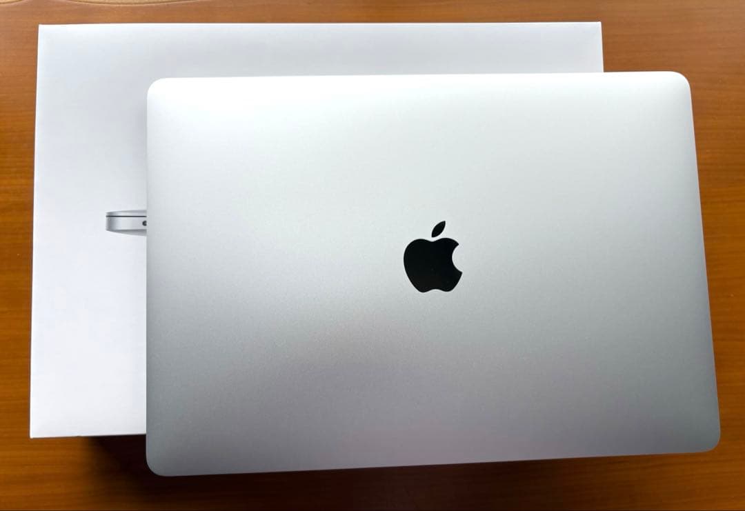 MacBook Air 本体 箱付き 8GB 256GB M1 13インチ