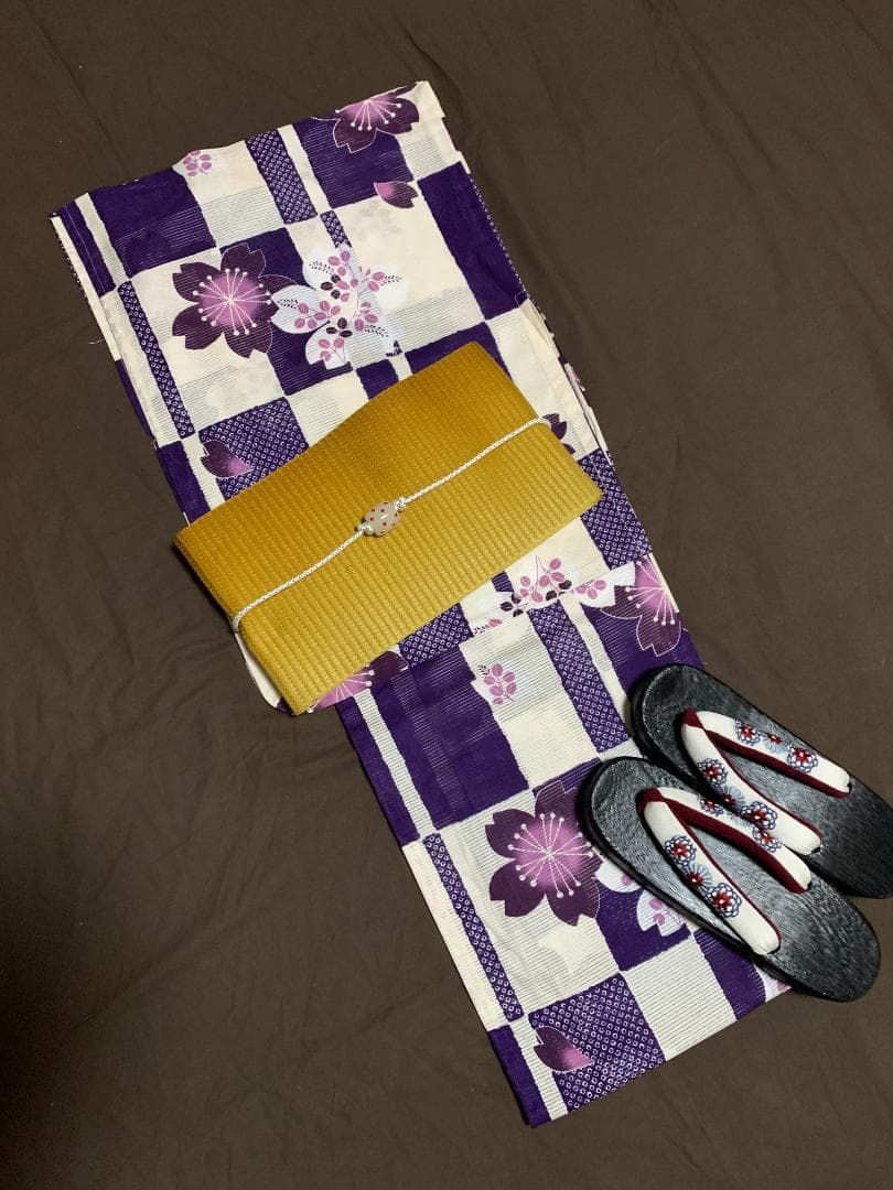 画像の赤帯+お任せ帯締めつき◆最高級【綿絽浴衣】古典紫すみれの市松涼し桜ゆかた