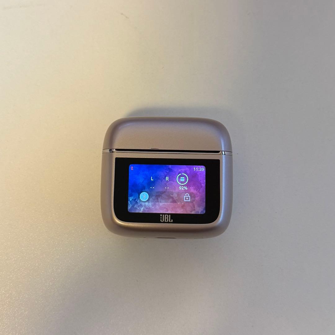 JBL tour pro 3 イヤホン充電ケースのみ