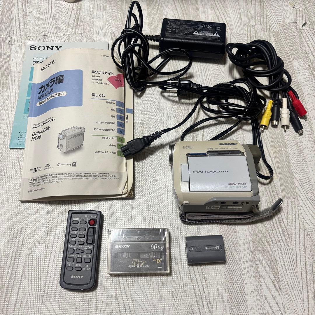 【レトロ品！おまけ付】SONY Handycam DCR-HC40 ビデオカメラ