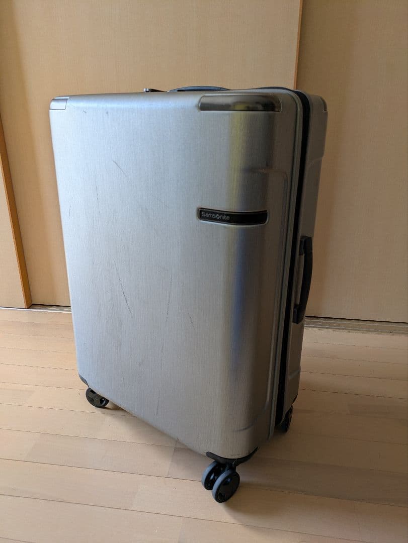 SamsoniteサムソナイトEVOAエヴォア　SPINNER69スピナー69