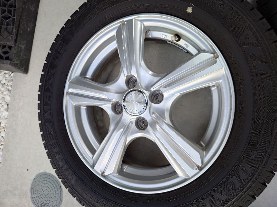 185/65R15 スタッドレスタイヤ ホイールセット
