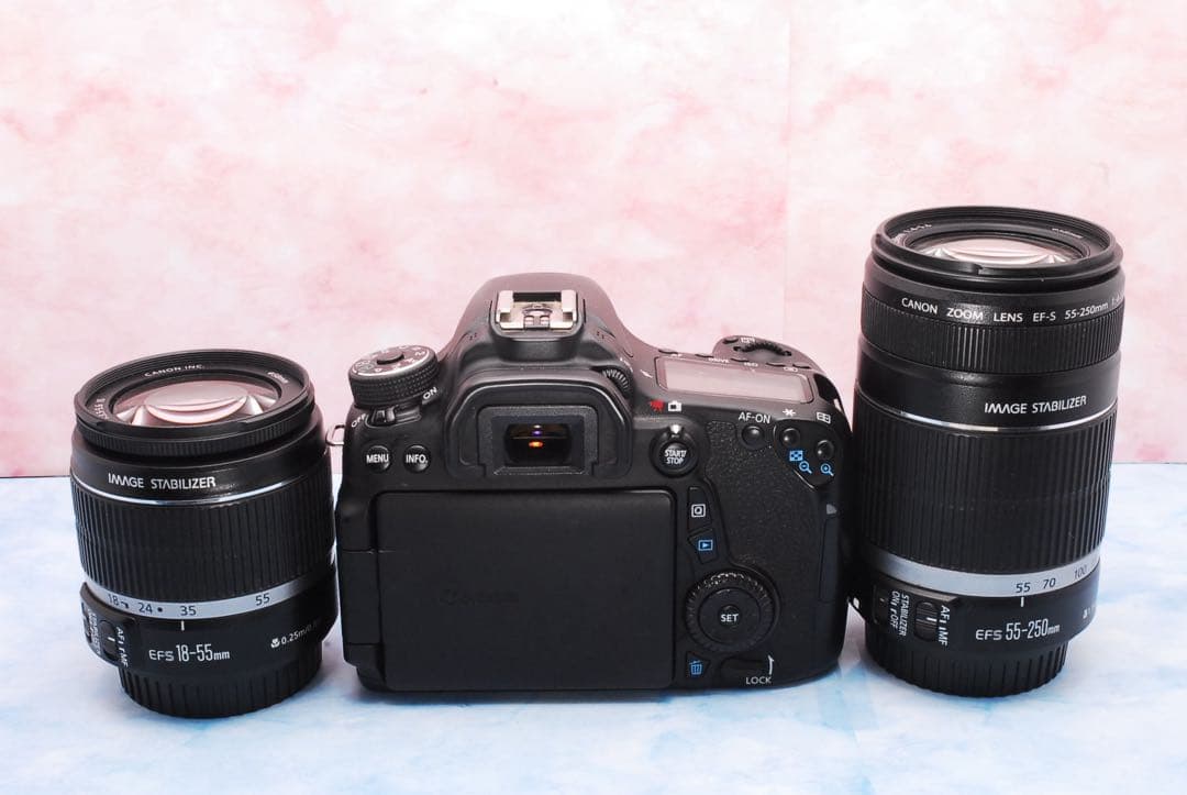 Canon EOS 70D☆手ぶれ補正Wレンズ☆一眼レフカメラ☆Wi-Fi