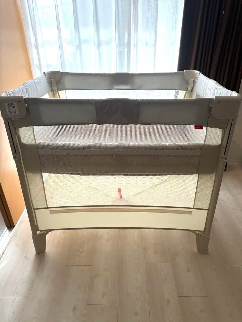 美品　アップリカ ココネルエアー AB 現行品　ベビーグレーベアー ホワイト