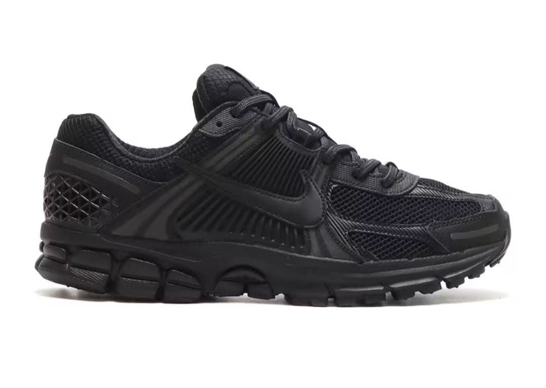【極美品】Nike Zoom Vomero5 ボメロ5 BV1358-003