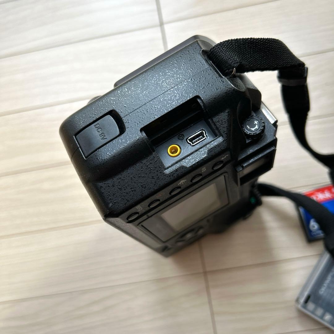 美品 OLYMPUS E-300 ダブルレンズセット カード付 一眼レフカメラ