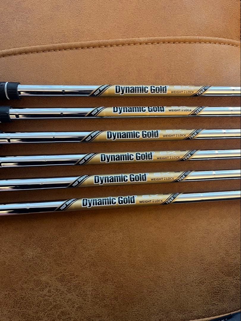 タイトリスト　Ｔ100アイアン(2023)5〜P DGツアーイシューs200