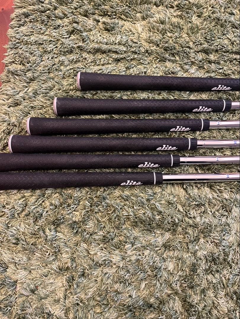 タイトリスト　Ｔ100アイアン(2023)5〜P DGツアーイシューs200