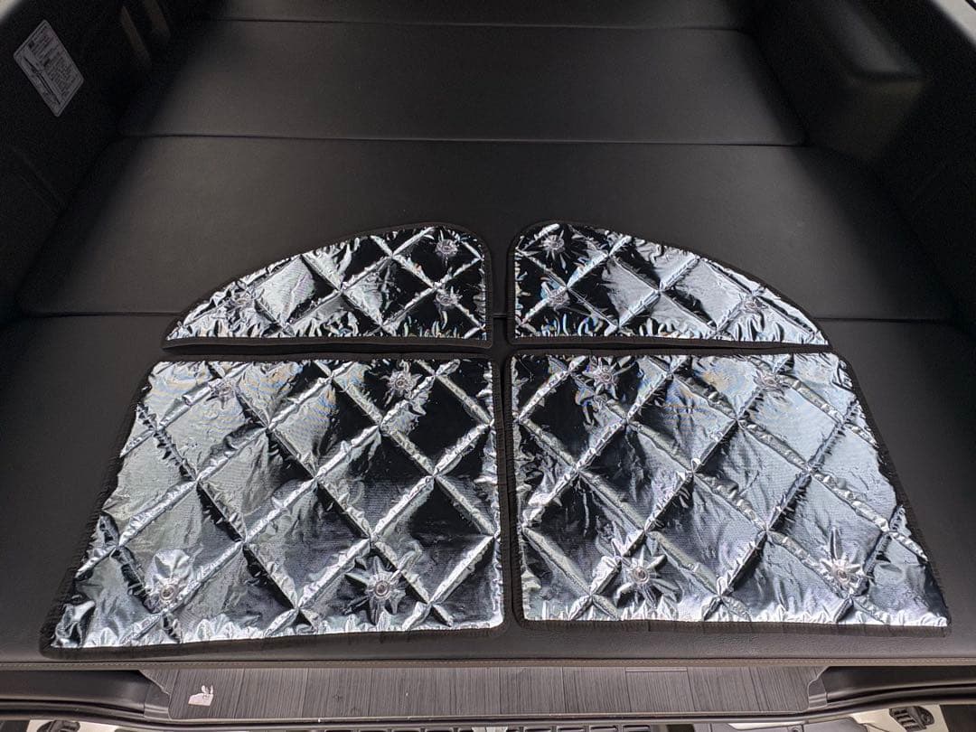 ハイエースバン　Aizu　アイズ　マルチシェード【セカンド左右：3分割】