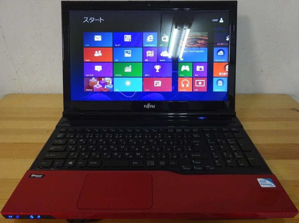 富士通 ノートパソコン LIFEBOOK AH42/J/中古特価良品