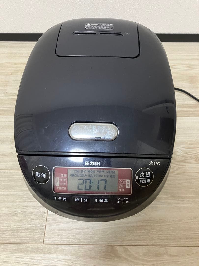 TIGER 圧力炊飯器 黒　JPK-18SC タイガー
