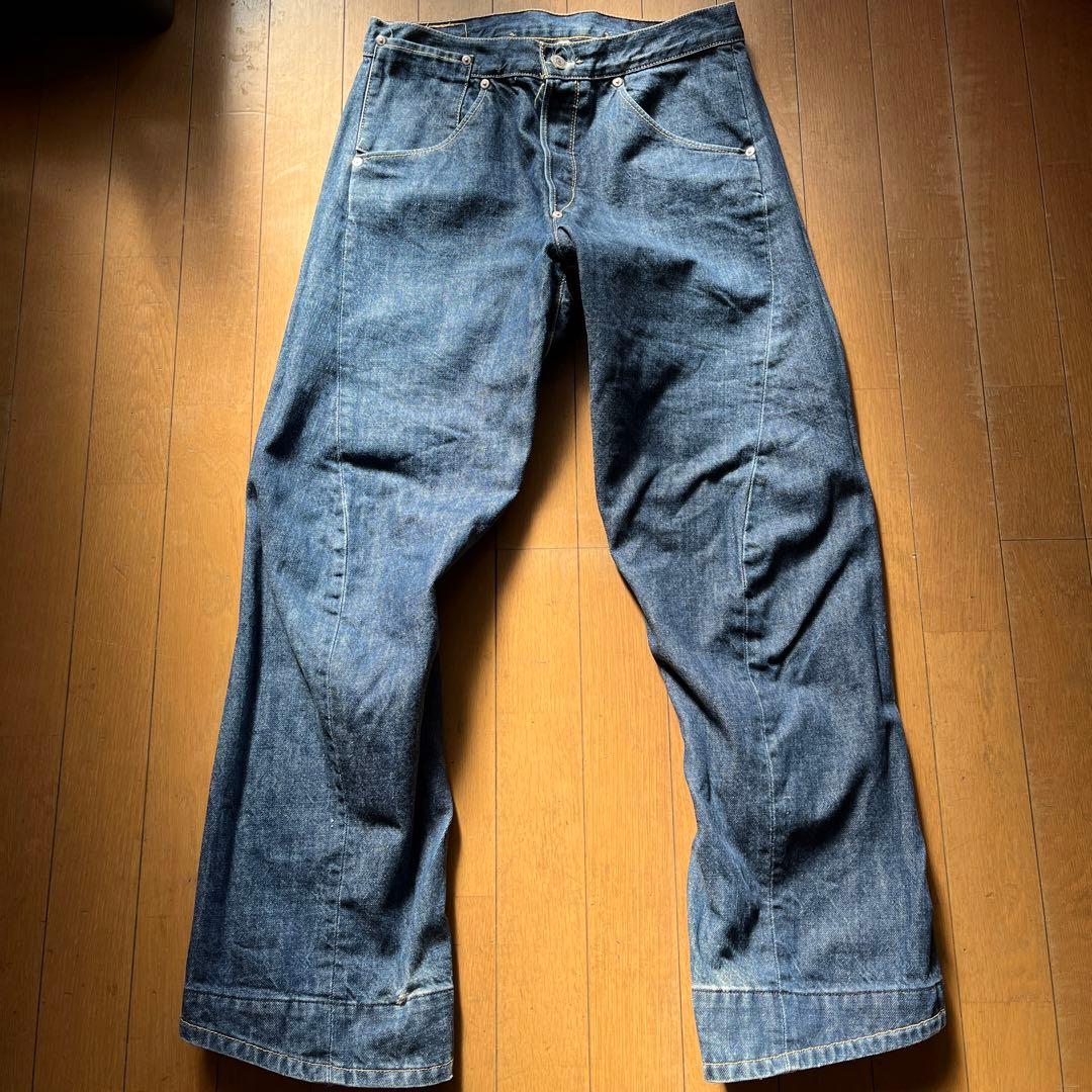 Levi's ユーロ リーバイス 立体裁断 デニムパンツ