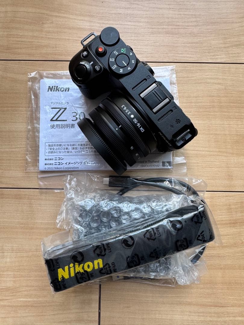 デジタルカメラ Nikon Z30 + Z DX 16-50mm f/3.5-6.3 VR