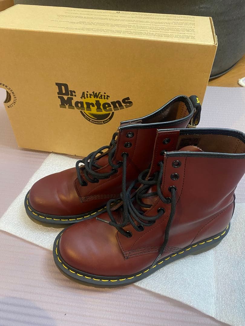 【本日限定価格】Dr. Martens 1460 8ホールブーツ　チェリーレッド