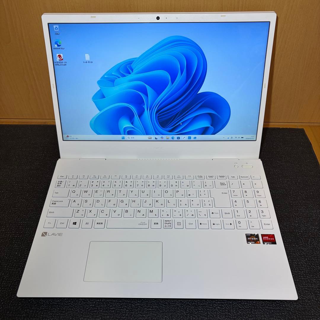 LAVIE ノートPC ホワイト AMD Ryzen7 N1565/AAW