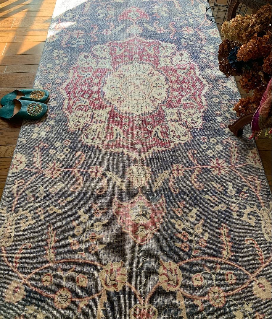 大判　ロング　251×112 トルコヴィンテージラグ　インディゴ　ローズレッド