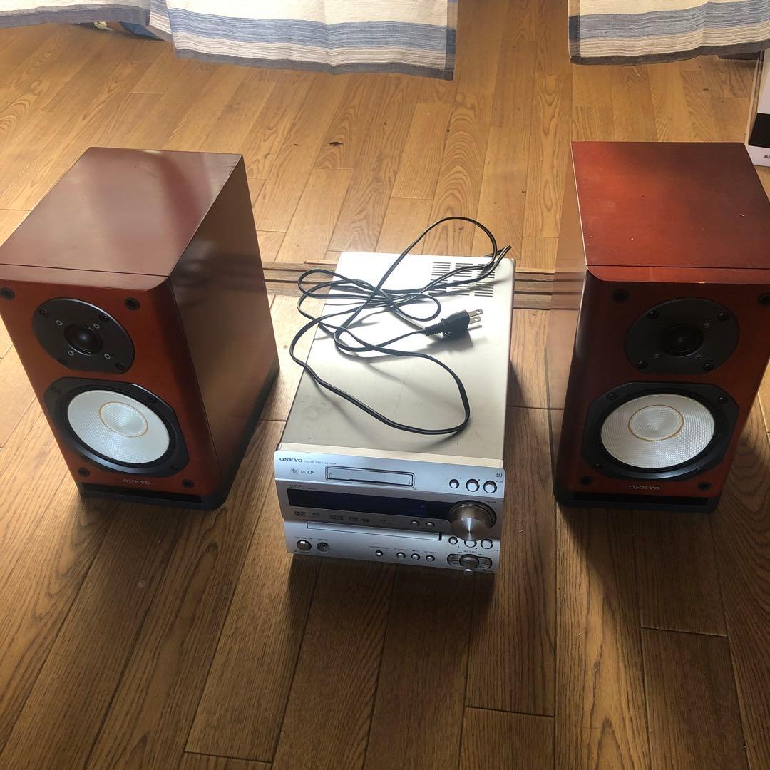 ONKYO ミニコンポ DVDプレーヤー内蔵　fr un9