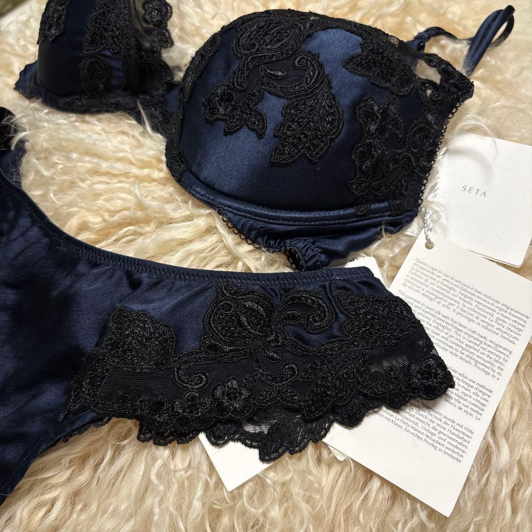 高級コレクション⭐︎LA PERLA シルクランジェリー サイズ1