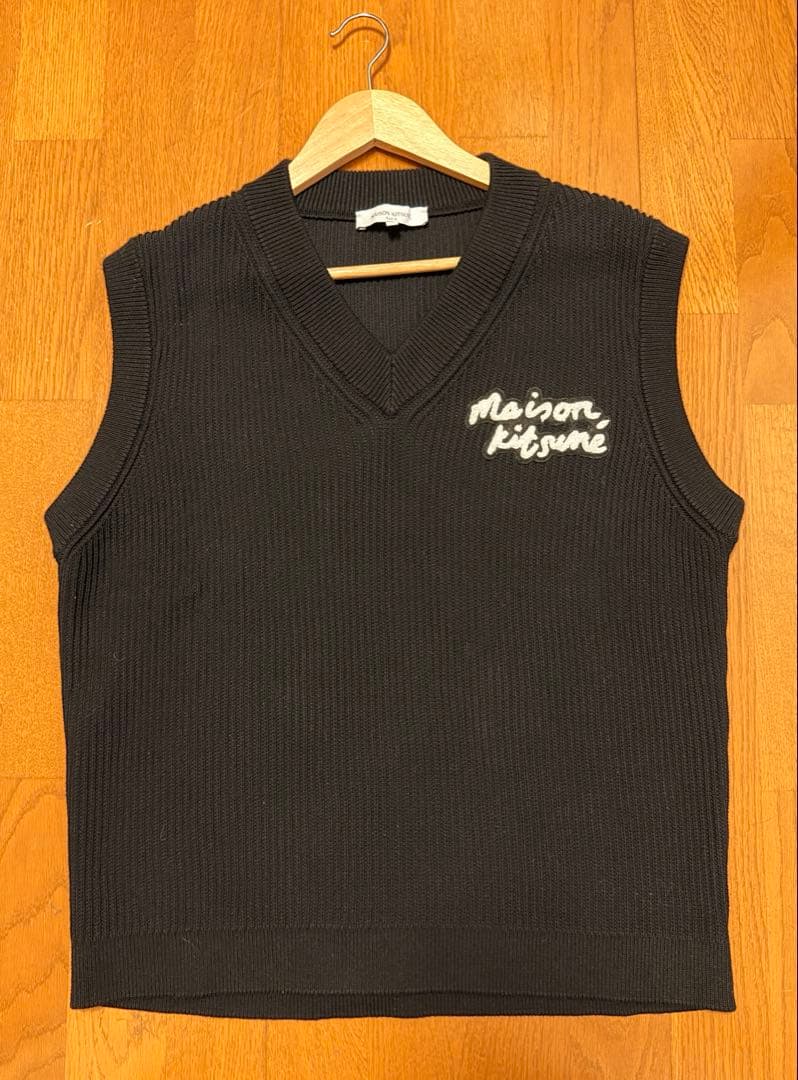 【新品未使用】Maison Kitsuné メゾンキツネ ベスト Vネック