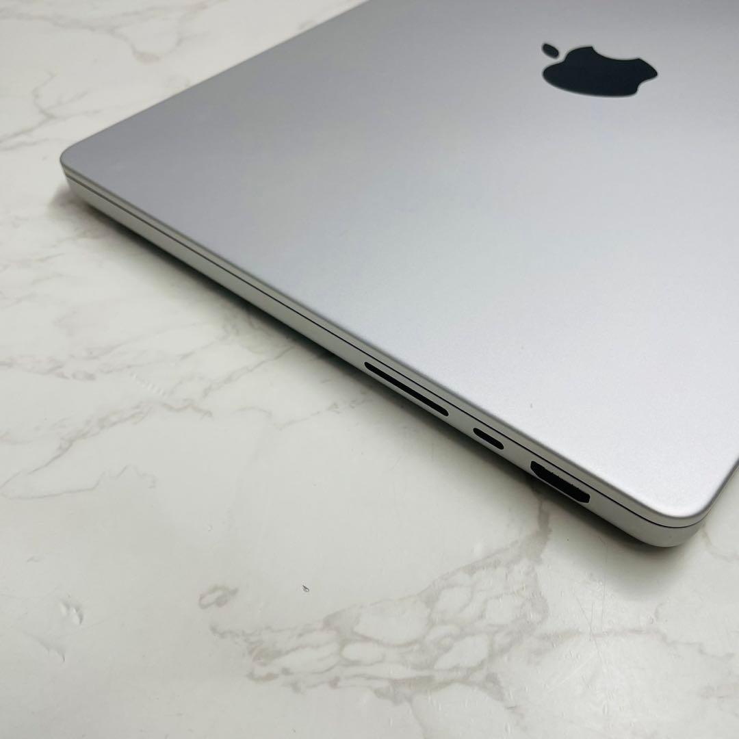 MacBook Pro 2021 14インチ M1 Max 32GB 512GB