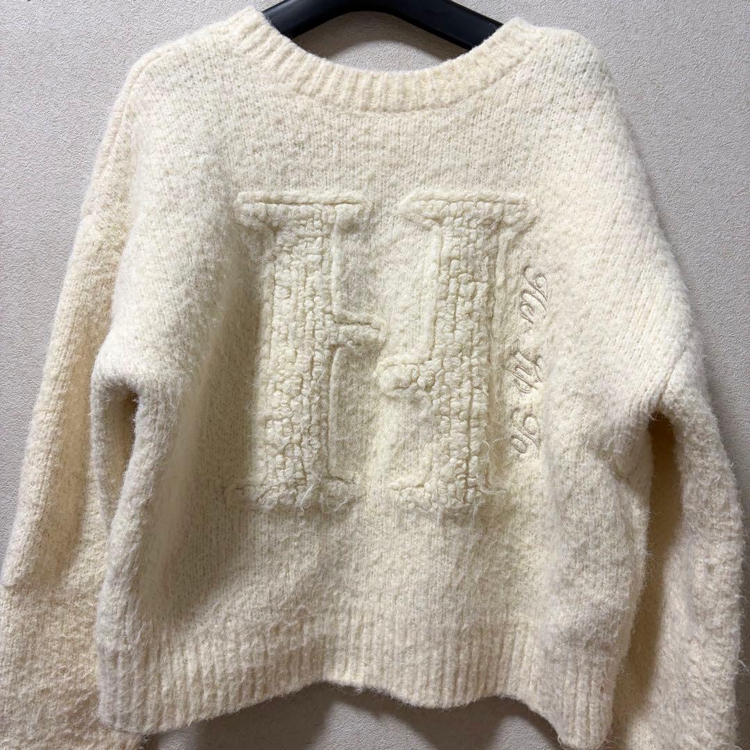 トップス Herlipto H Boa Logo Knit Pullover