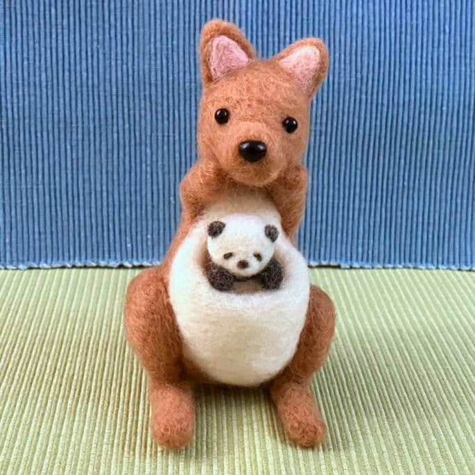 みみ 羊毛フェルト 作品 赤ちゃんパンダの冬のお散歩