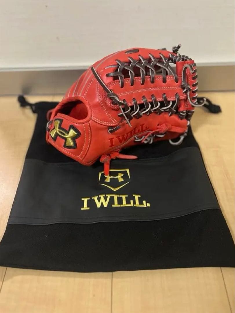 【最終値下げ！】Under Armour 軟式グローブ　グローブ袋付き