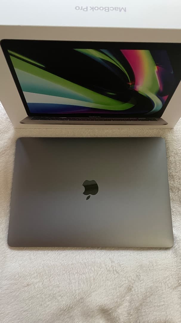 【美品】MacBook Pro 13インチ 8GB 512GB M1チップ