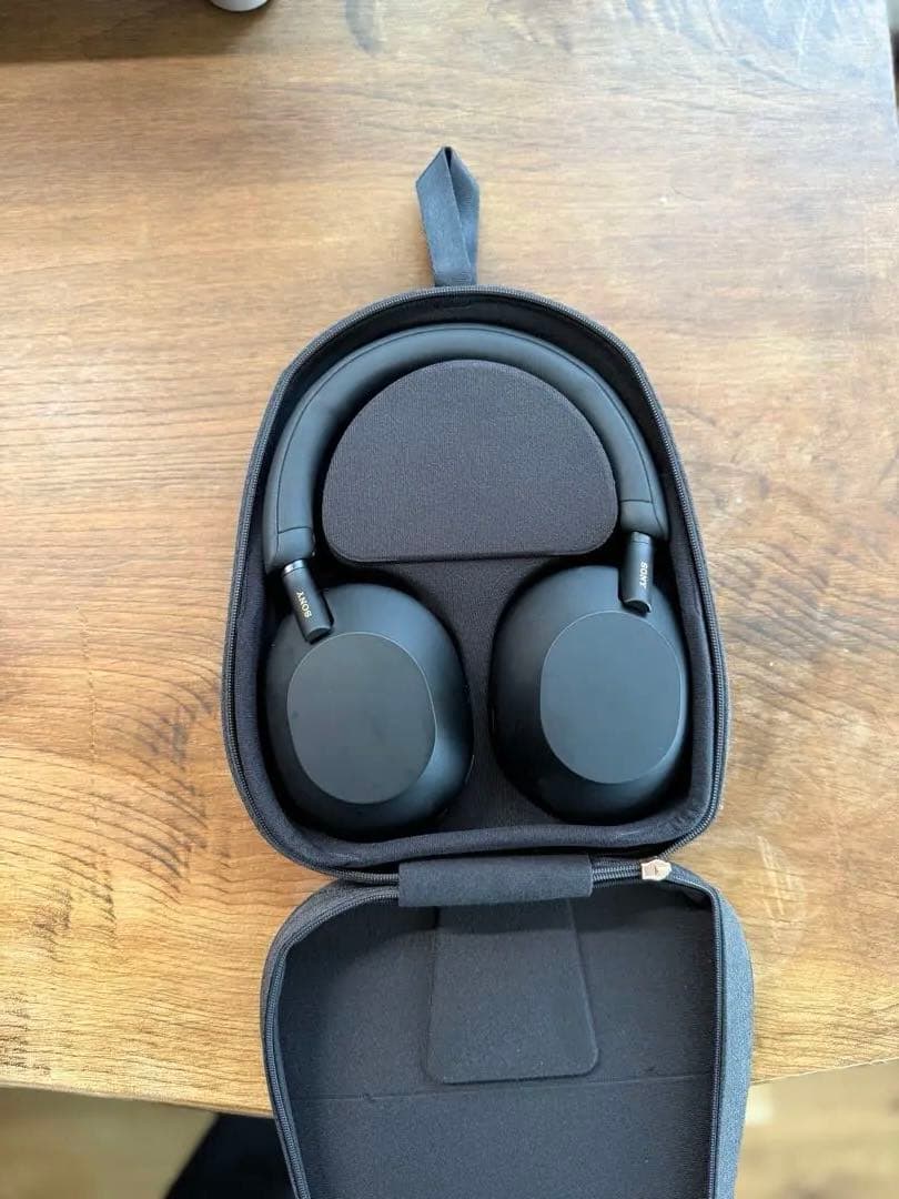 SONY WH-1000XM5 ブラックワイヤレスヘッドホン