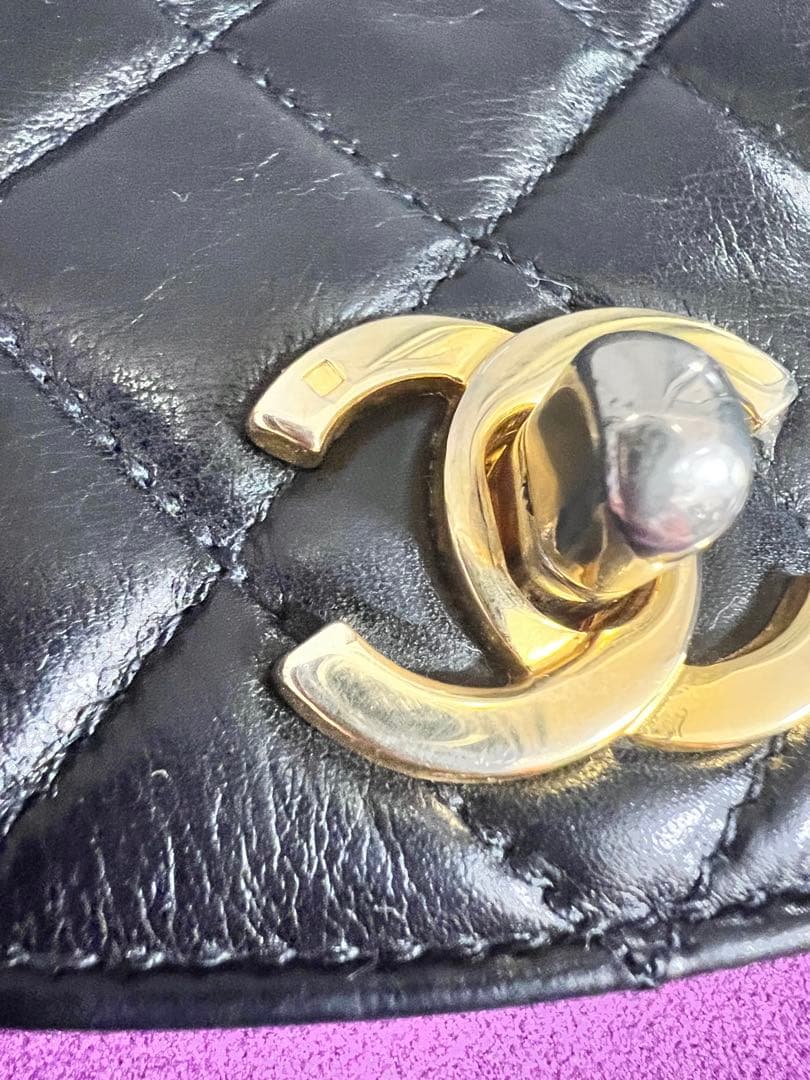 【美品】CHANEL ブラック レザー ボディバッグ