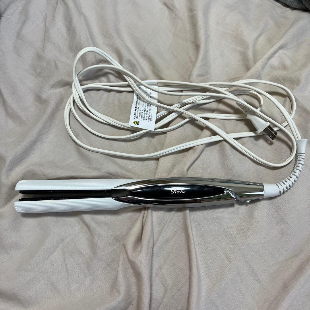 ホワイト ストレートヘアアイロン