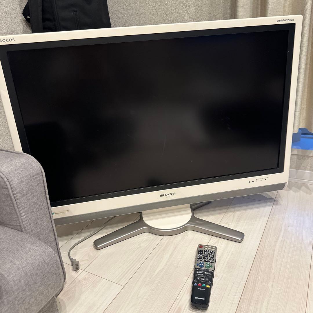 送料込み‼️SHARP AQUOS 液晶カラーテレビ37インチ　LC-37DS5