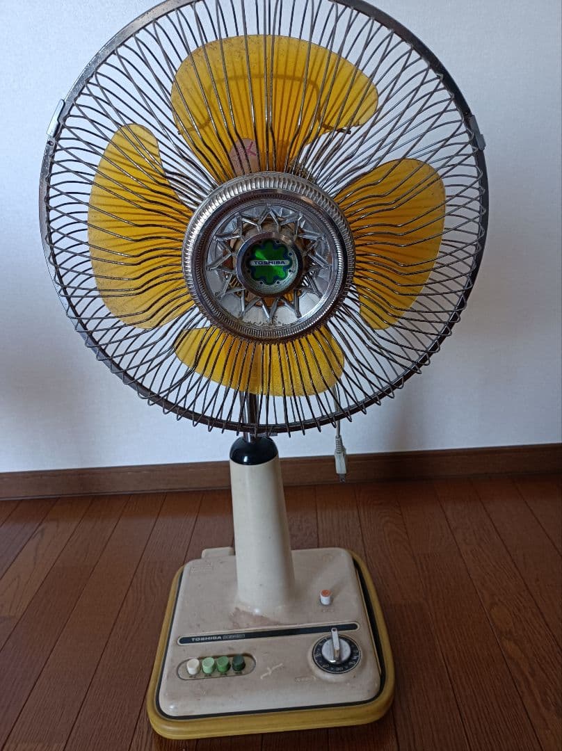 TOSHIBA　H-30P30Y　扇風機　昭和レトロ 送料無料 匿名配送