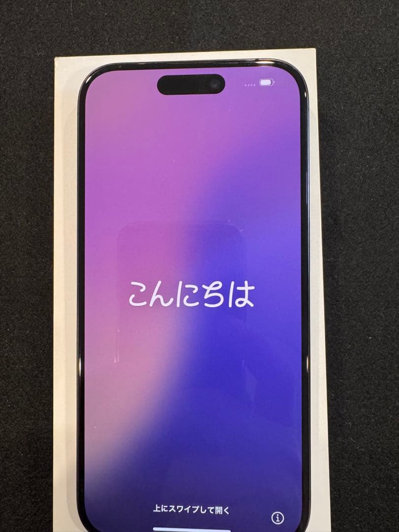 iPhone 15Pro 128GB ブラックチタニウム　背面割れ　83%