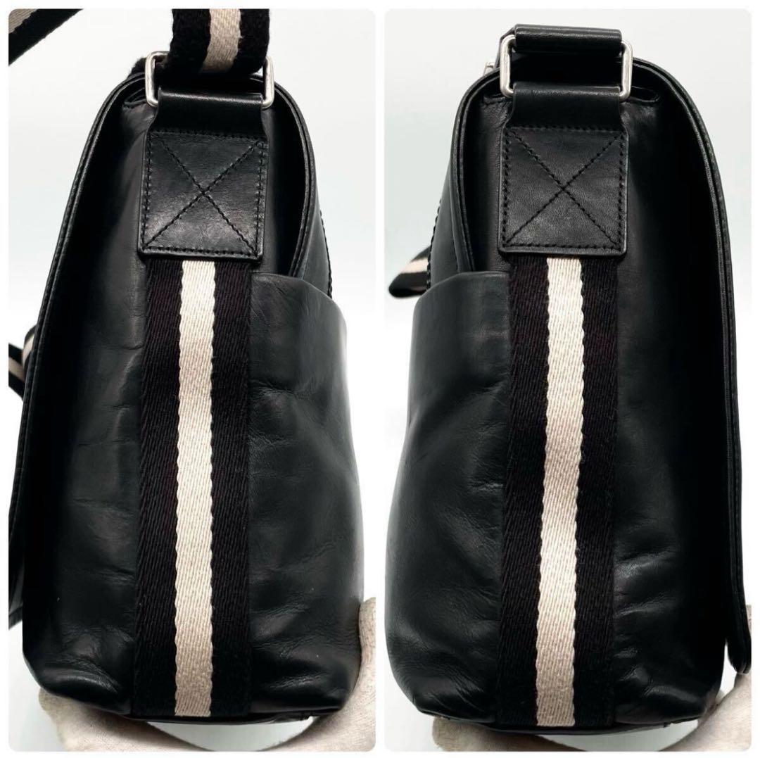 【極美品】バリー メッセンジャーバッグ ショルダーバッグ レザー A4 ブラック