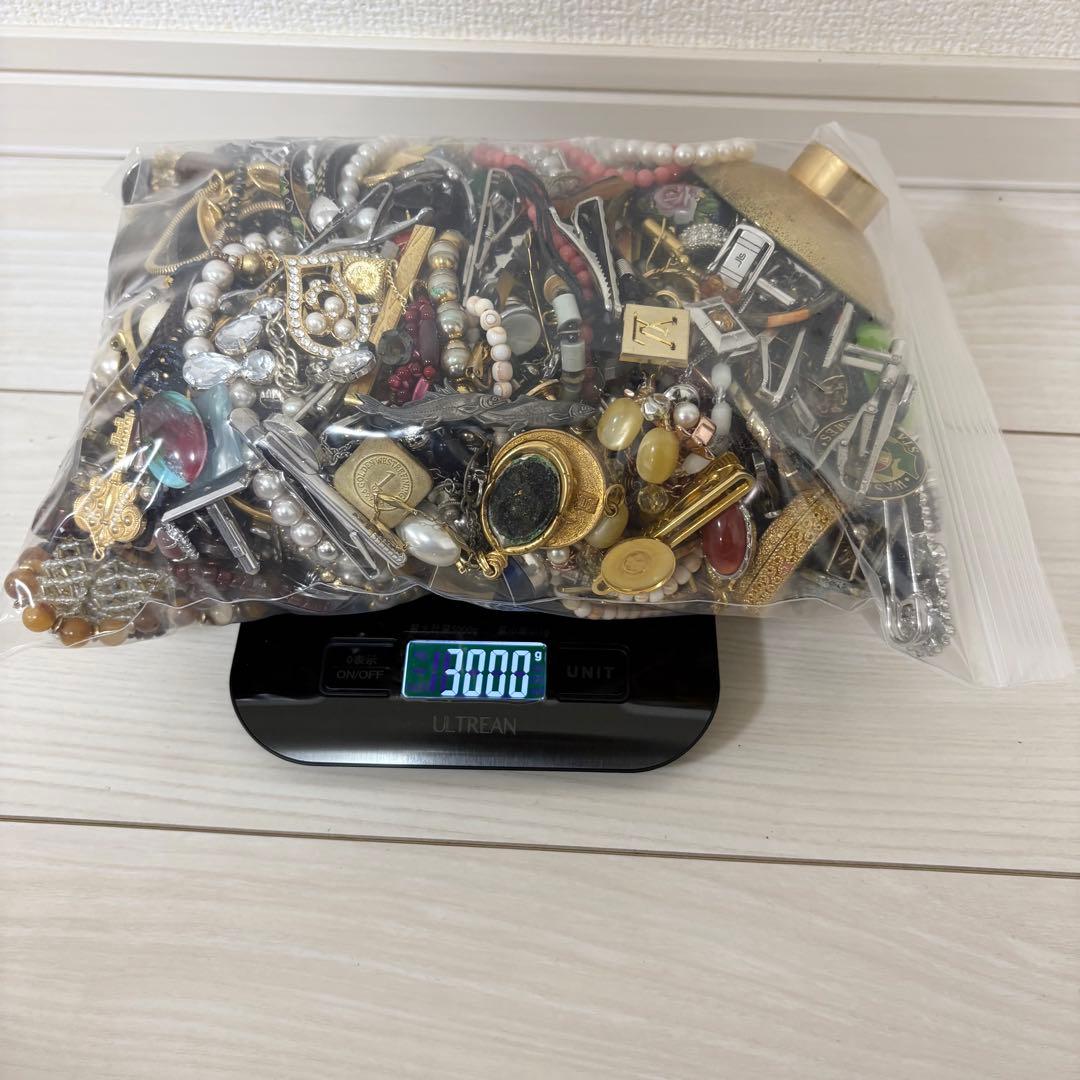 ③ イミテーションアクセサリー まとめ 約3kg ピアス タイピン ネックレス