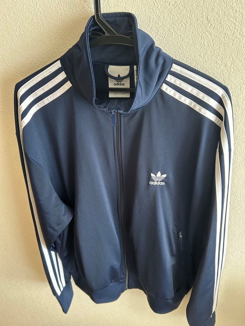 adidas ネイビー トラックジャケット