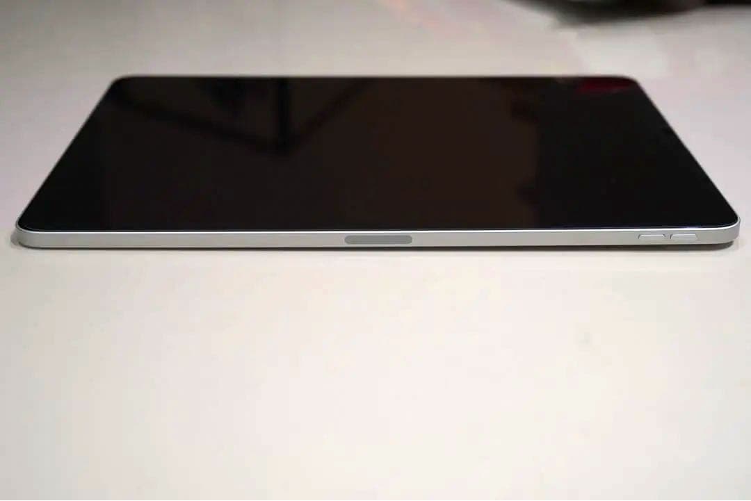 iPad Pro 12.9（Wi-Fi）キーボード、ペンシルセット！