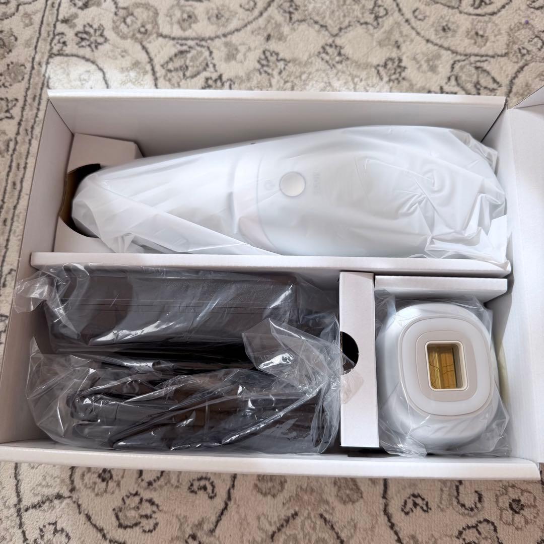 新品・未使用| YA-MAN レイボーテRフラッシュハイパー STA-205L