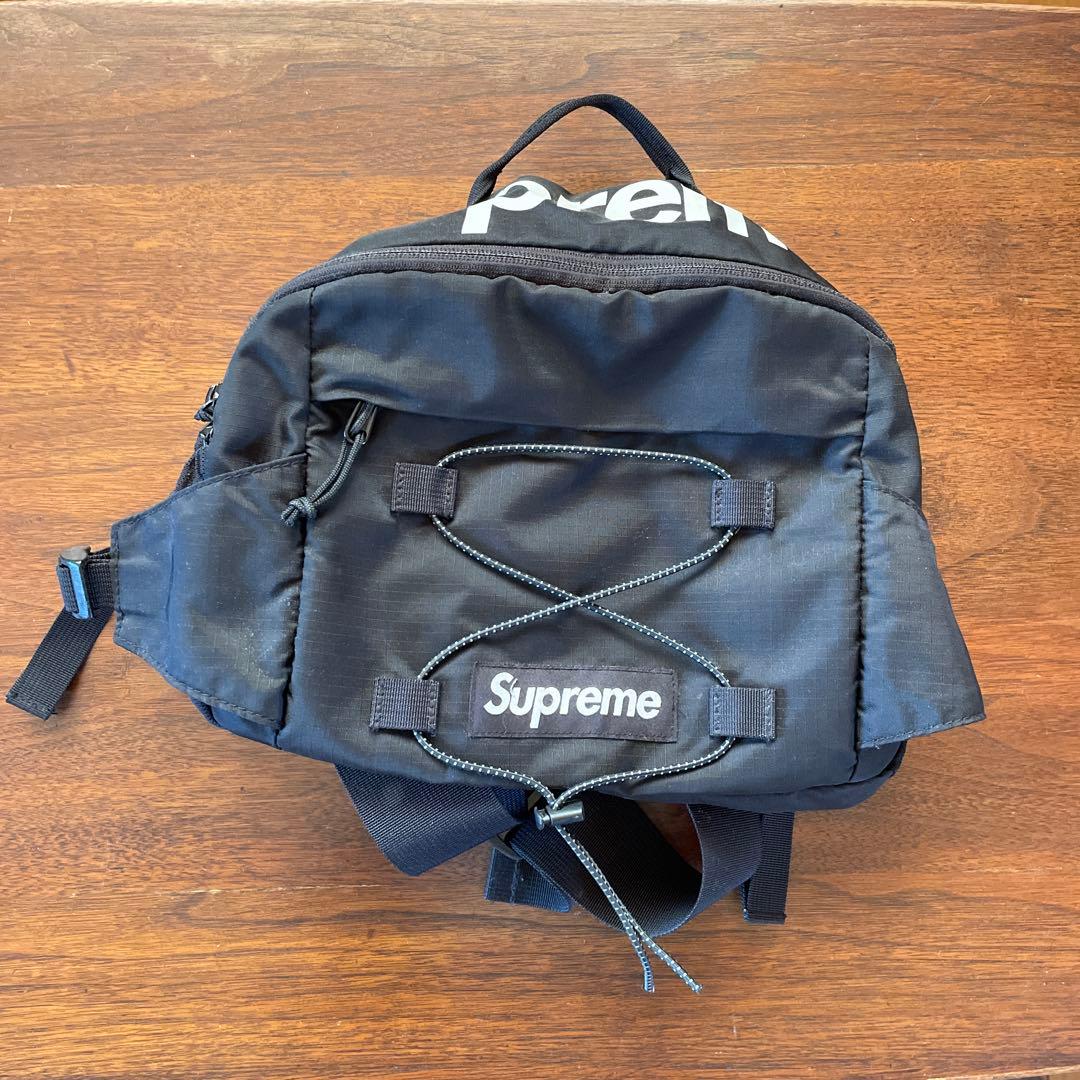 Supreme シュプリーム　ボディバッグ